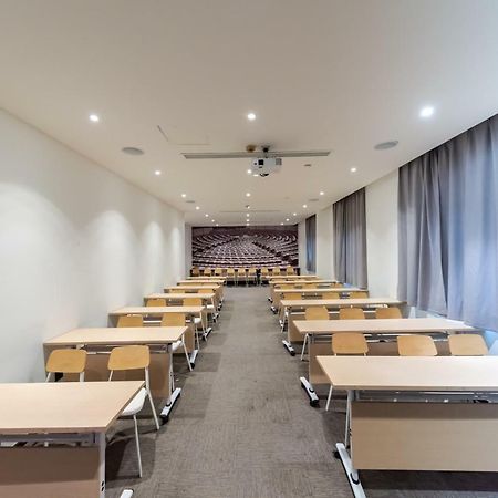 Ibis Wuxi Hi Tech Hotell Eksteriør bilde