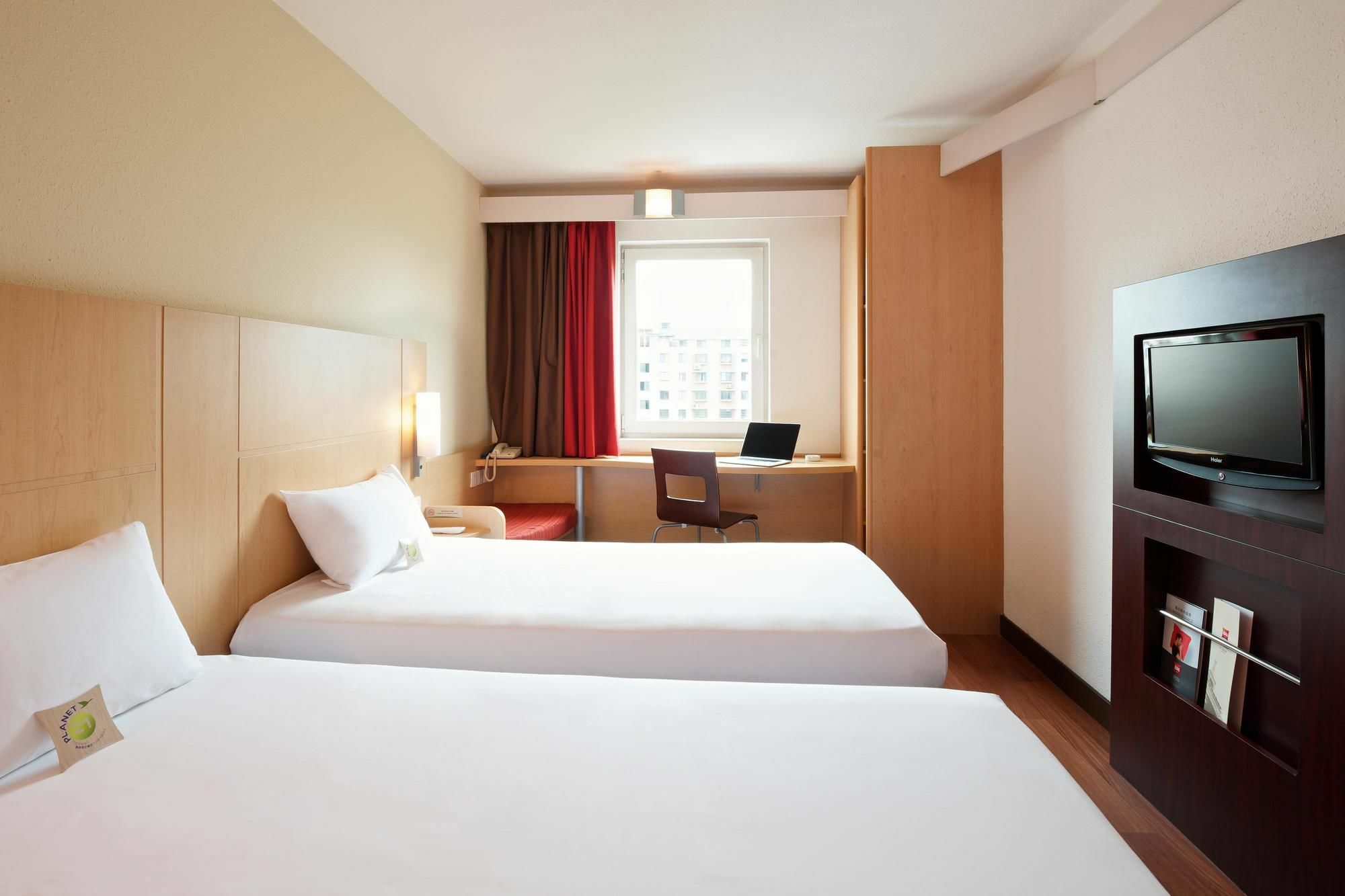 Ibis Wuxi Hi Tech Hotell Eksteriør bilde